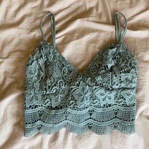 Kendall & Kylie Bustier